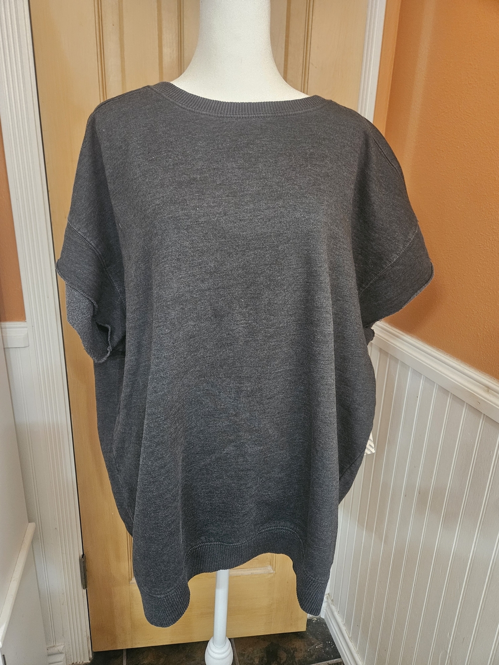 Charcoal Boxy Short-Sleeve Sweatshirt